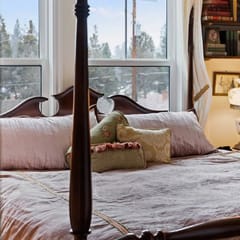 The Victorian Story at Midtown Manor