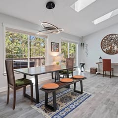 Quail Park Haven in NW! King Beds & Hot Tub