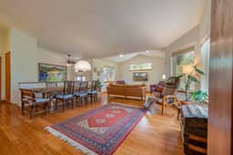 Forest Canopy Abode - Near Newport and Galveston - Image 2