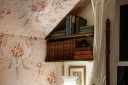 The Victorian Story at Midtown Manor - Image 5