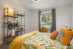 Quail Park Haven in NW! King Beds & Hot Tub - Image 5