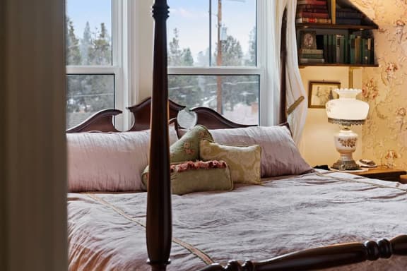 The Victorian Story at Midtown Manor - Image 1