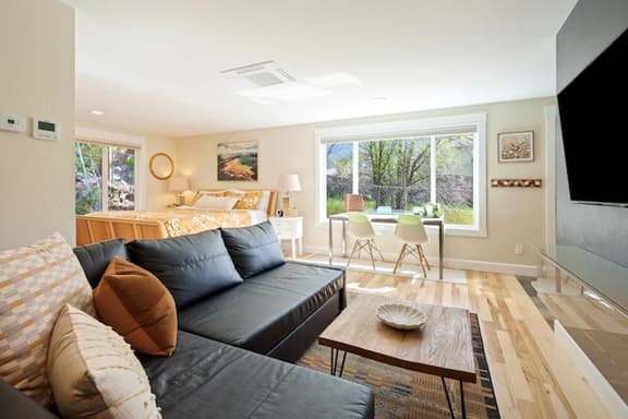 Privacy Near the River • King Bed • Walk Downtown - Image 1